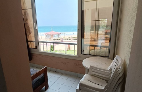 San Stifano Apartment | Beachfront Stay in El Maamoura, Alexandria – First Row with Sea & Garden Views
