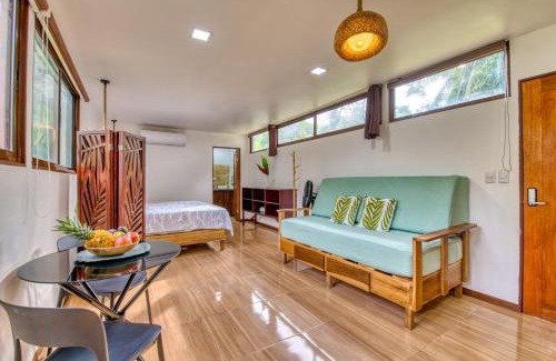 Cocles Apartment | Beachfront Studio - Direct Beach Access, AC & Fast WiFi