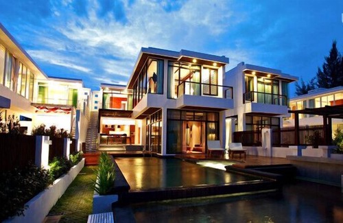 Prachuap Khiri Khan Villa | Beachfront 3 Bedrooms Pool Villas