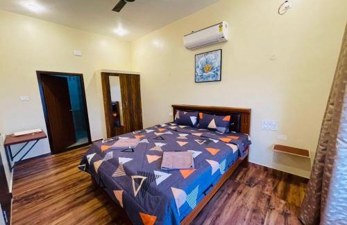 Vadanemelli Villa | Beachscape , 4BHK with dive in theatre