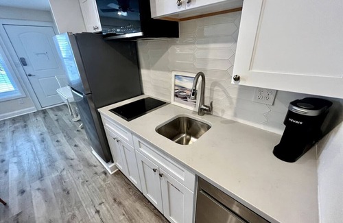 Wildwood Crest Apartment | Beachside Bliss 1BR Condo @ Cape Cod Inn