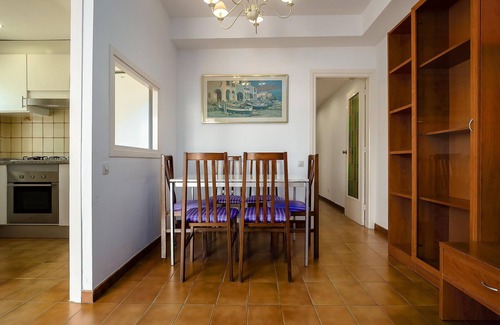 Port de la Selva Apartment | Beachside Ground Floor Apartment in Port de la Selva - Mountain Views, Terrace, WiFi, Parking