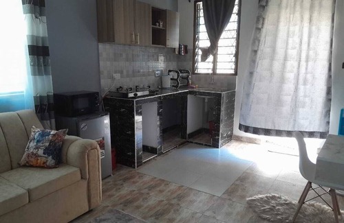 Kilifi Apartment | Beachside Spacious Haven: Walk to Sand and Shops