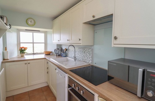 South Charlton Cottage | BEACHWARD, pet friendly, country holiday cottage in Embleton