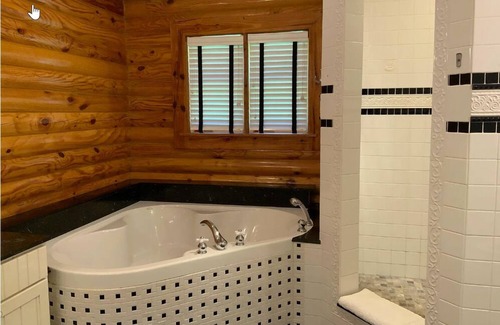 Loris Bed & Breakfast | Beachwoods Inn