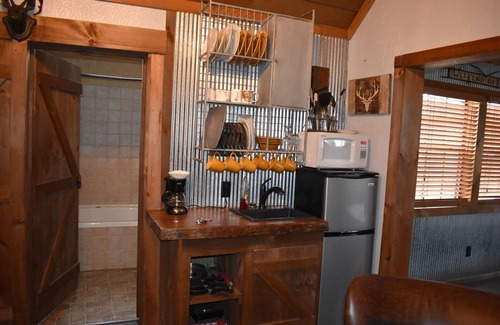 Walnut Shade Cabin | Bear Creek Lodge Cabin Resort