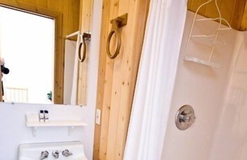 Mead Cabin | Bear Creek Lodge