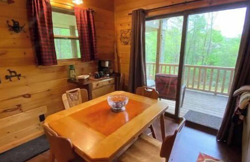 Robbinsville Cabin | Bear Creek Retreat