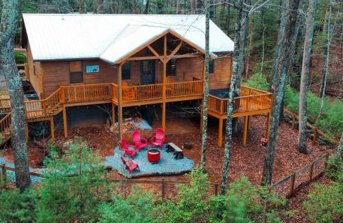 Hiawassee House | Bear Necessity Cabin