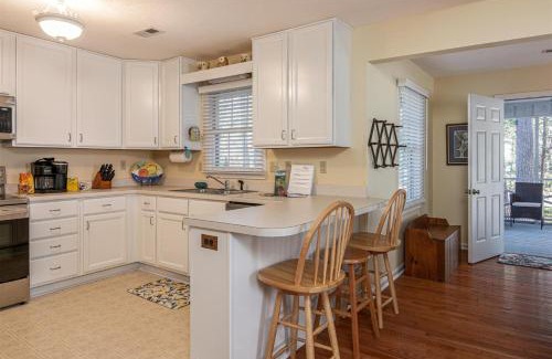 Flat Rock House | Bears` Lodge at Bonclarken