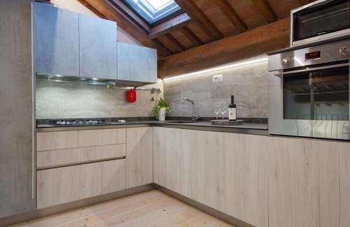 Montopoli in Val d'Arno Apartment | Beautiful apartment for 6 guests with A/C, WIFI, TV, patio, pets allowed, panoramic view and par.