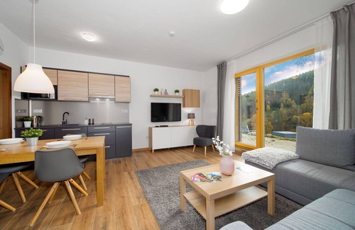 Velka Upa Apartment | Beautiful apartment for 4 people with WIFI, TV, terrace, pets allowed, panoramic view and parking