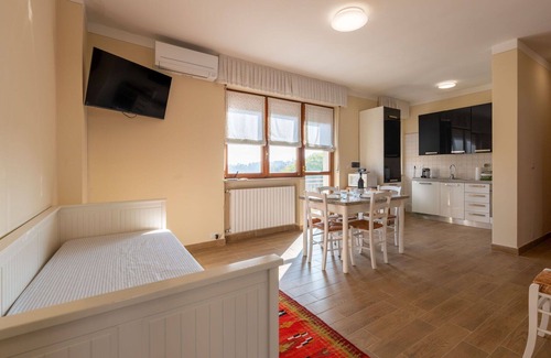 Castagnole Monferrato Apartment | Beautiful apartment for 5 guests with WIFI, A/C, TV, terrace and parking