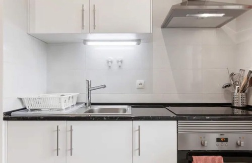Amadora Apartment | Beautiful 1 Bedroom Apartment near Benfica