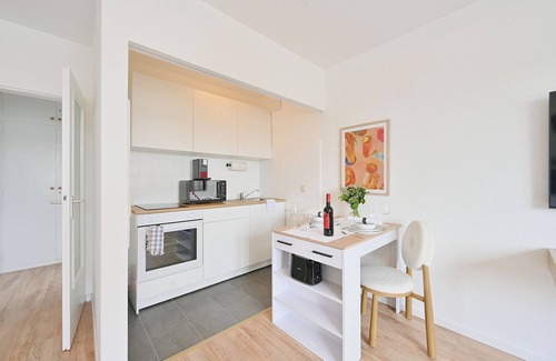 Grifflenberg Apartment | Beautiful 1-Bedroom with Kitchen near Wuppertal University with free wifi