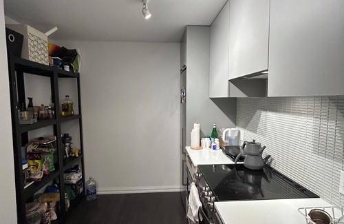 Etobicoke Condo | Beautiful 1 Bendroom Condo In the Heart of Etobicoke, Humber River