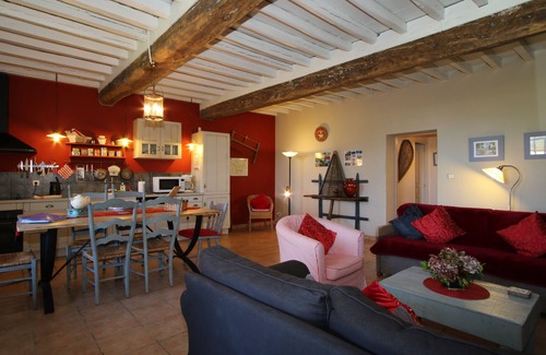 Clairac Cottage | Beautiful 18th century property on the banks of the river Lot