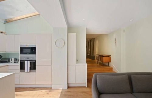 Westbourne Apartment | Beautiful 2-Bed Notting Hill Apt with Garden