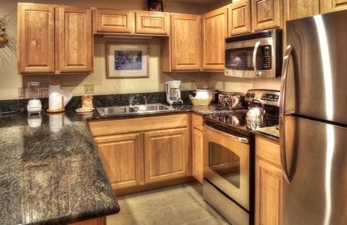 Peak 9 Condo | Beautiful 2-bedroom condo/sleeps 8/in enchanting Breckenridge mountains