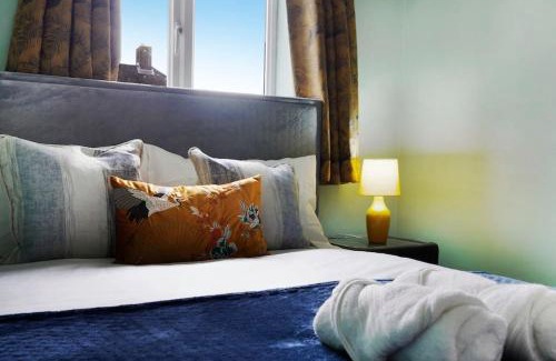 Wendover House | Beautiful 2 Bedroom house, Wendover Free Parking