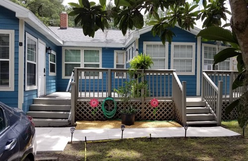 Gainesville Apartment | Beautiful 2 bedroom 2 bath apartment close to UF