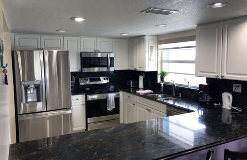 Cutthroat Harbor Estates House | Beautiful, 2100 sq ft 3/2 w/ocean views & easy ocean & gulf access.