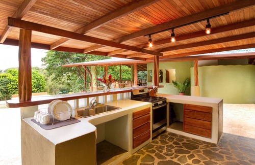 Cabo Matapalo House | Beautiful 2bdrm 2bath with pool on Backwash