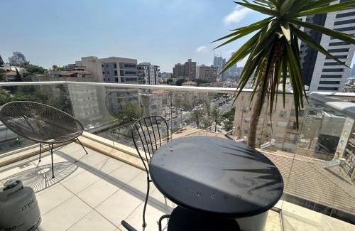 Ramat Gan Apartment | Beautiful 2BR In Ramat Gan