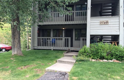 Vail Condo | BEAUTIFUL 3 BDR 3 BATH GROUND FLOOR. 30 days or more only!
