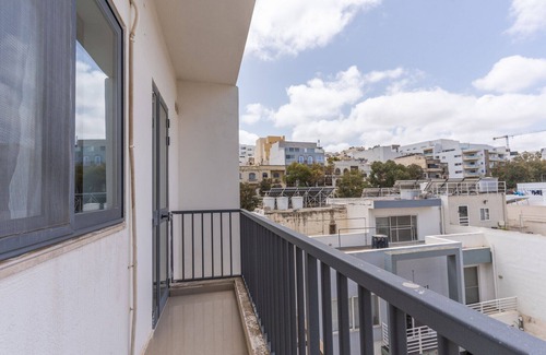 Tal-Ghoqod Apartment | Beautiful 3 -bed apartment in St.Julians