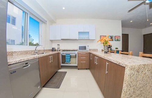 Las Jarretaderas Apartment | Beautiful 3B/2Ba Spacious Ground Corner Condo!