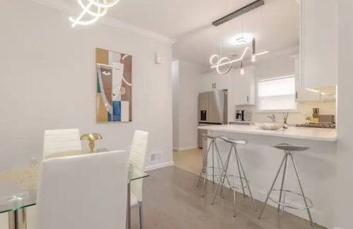 Elizabeth Apartment | Beautiful 3bedroom apartment