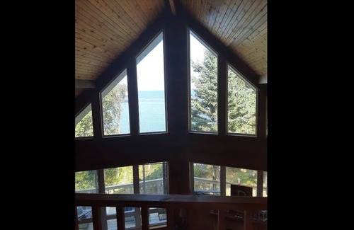 Campobello Island Cottage | Beautiful 4 Bedroom Oceanfront Cottage on the Bay of Fundy on Campobello Island