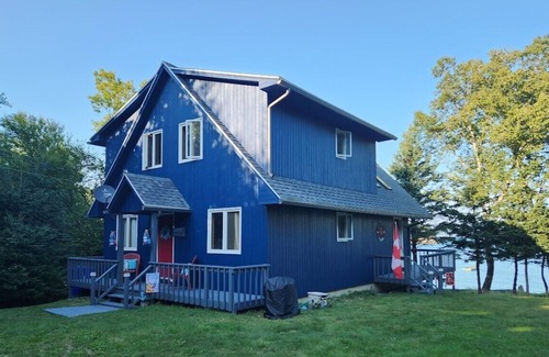 Campobello Island Cottage | Beautiful 4 Bedroom Oceanfront Cottage on the Bay of Fundy on Campobello Island