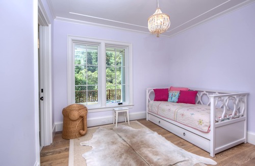 Mill Valley House | Beautiful 5 BR 5 BA home in Mill Valley’s Sunniest Neighborhood