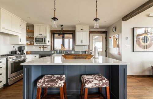 Victor House | Beautiful 5 BR Wild Mustang Home in Victor, ID