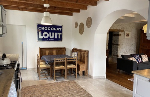 Mortiers Other | Beautiful 8 bedroom Charentaise farmhouse in peaceful rural location