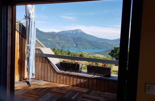 Chorges Apartment | Beautiful 83 M2 apartment overlooking Lake Serre-Ponçon