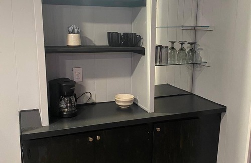 Buena Vista House | Beautiful and modern 2 bedroom home next to hiking & biking trails
