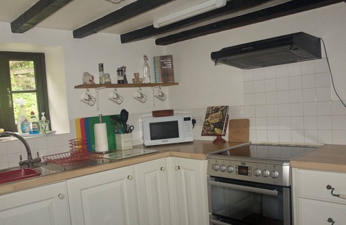 Knowbury Cottage | Beautiful and Quiet Rural hideaway for two near Ludlow with stunning views