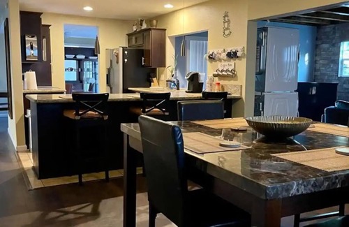 Otay Mesa West House | Beautiful and Spacious San Diego Home.nn