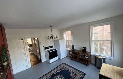 Madison House | Beautiful and spacious 3BR historic home centrally located in downtown, Madison.