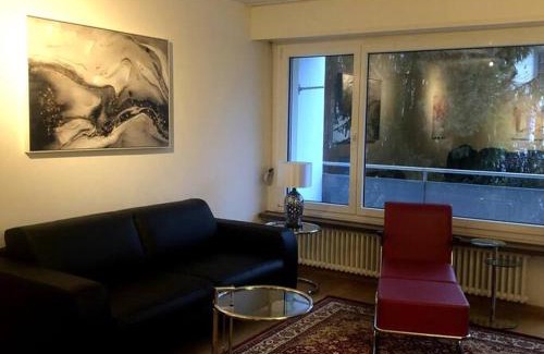 Hirslanden Apartment | Beautiful and very central 2BR flat - Sky3