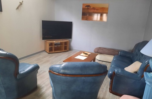 Noidans-le-Ferroux Apartment | beautiful apartment 150m2, 4 bedrooms, 6 people