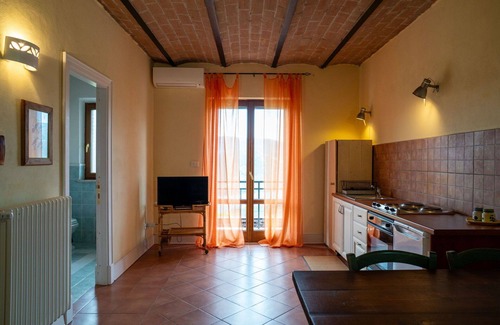 Villa Santa Maria Apartment | Beautiful apartment for 4 guests with A/C, pool, WIFI, TV, balcony, pets allowed and parking