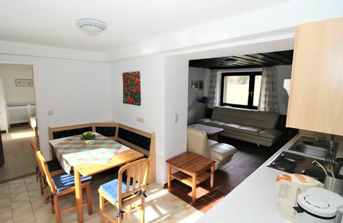 Muhldorf Apartment | Beautiful apartment for 7 guests with WIFI, TV, terrace, panoramic view and parking