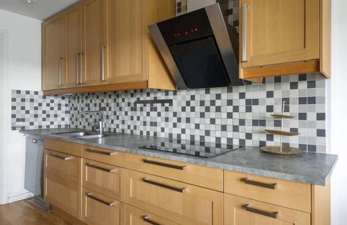 Norsborg Apartment | Beautiful apartment close to metro station, shops and amazing nature.