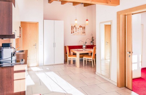 Runhof Apartment | Beautiful apartment for 4 people with WIFI, TV, balcony, pets allowed and parking