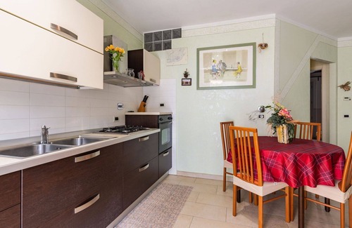 Riva Ligure Apartment | Beautiful apartment for 6 guests with WIFI, TV, terrace, pets allowed and parking