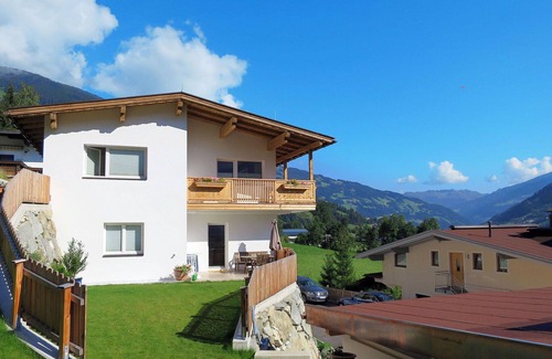 Hoarberg Apartment | Beautiful apartment for 3 people with WIFI, TV and parking